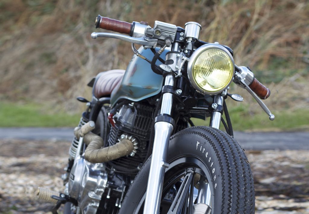 Firestone Deluxe Champion. El neumático retro © Caferaceros.com