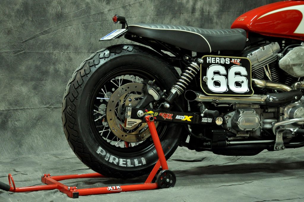 Harley Davidson Dyna Super Glide "Gabrielle" (XTR Pepo) © CafeRaceros.com