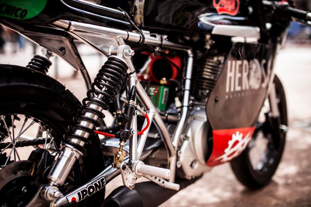 Mash 250 Cafe Racer "Cafe Noir" (XTR Pepo) - CafeRaceros