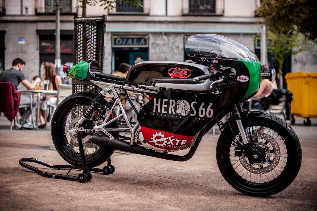 Mash 250 Cafe Racer "Cafe Noir" (XTR Pepo) - CafeRaceros