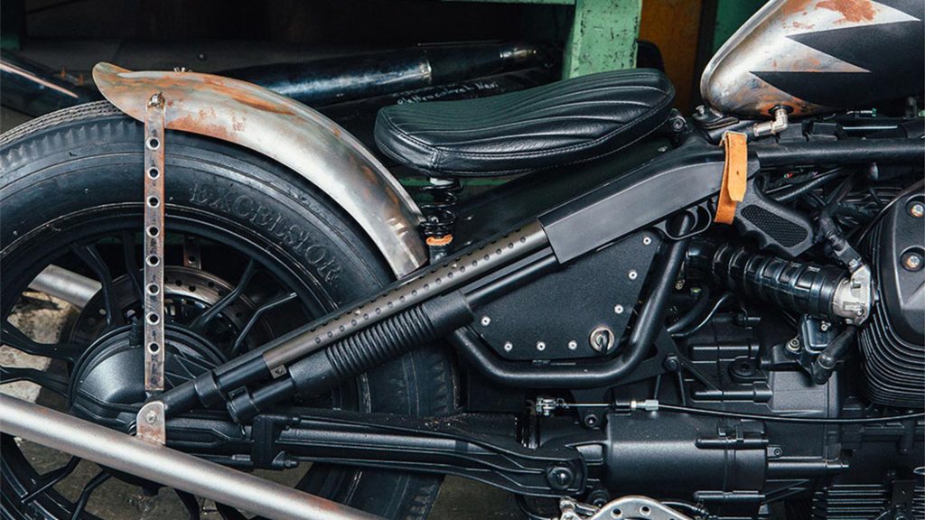 Moto Guzzi V7 "Raise Hell" Bobber (Anvil Motociclette) - CafeRaceros