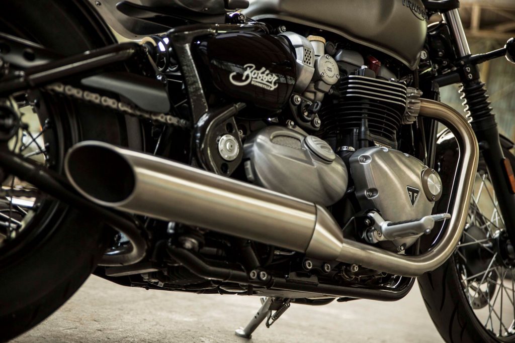 Triumph Bonneville Bobber, belleza brutal europea - CafeRaceros